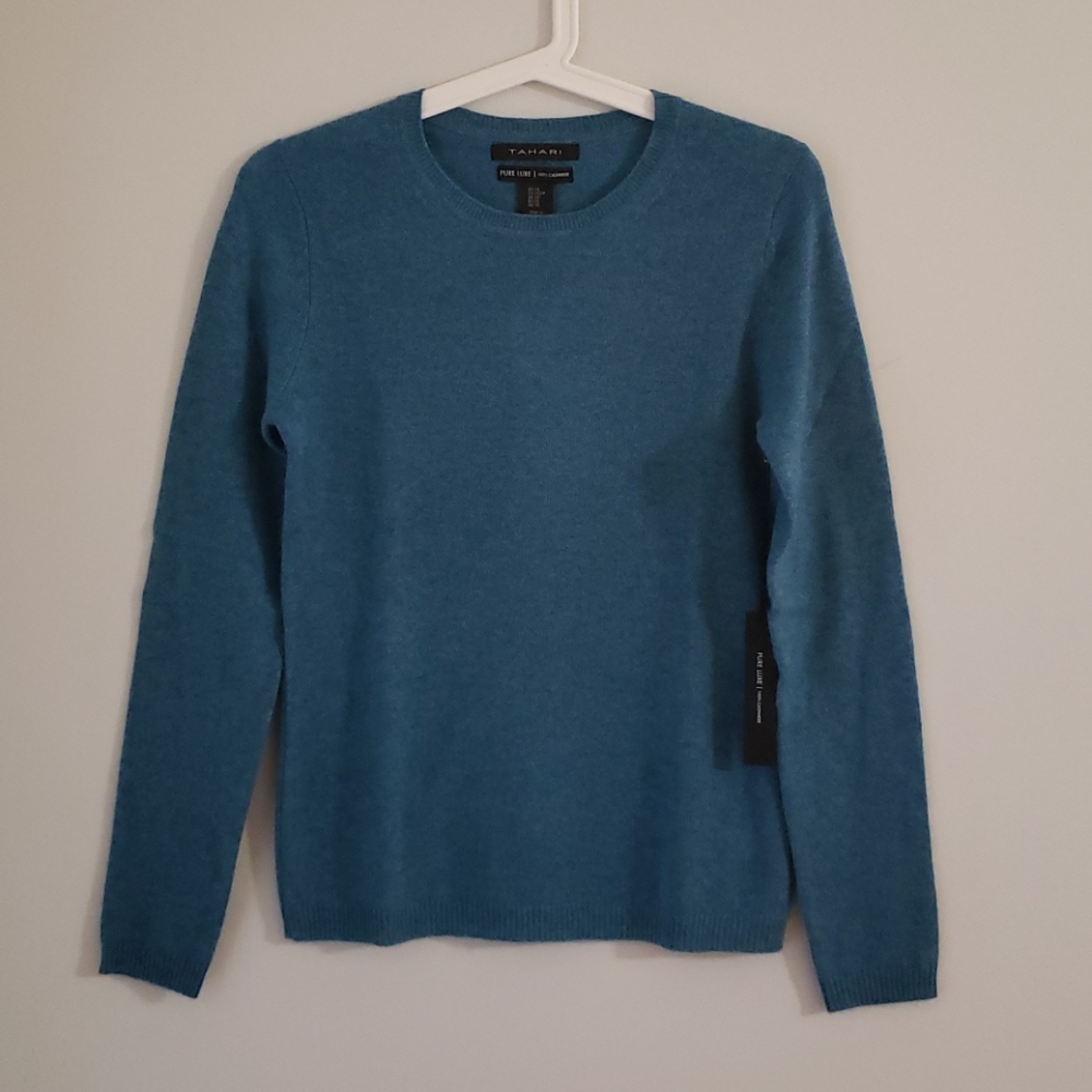 tahari 100% cashmere crew neck sweate…